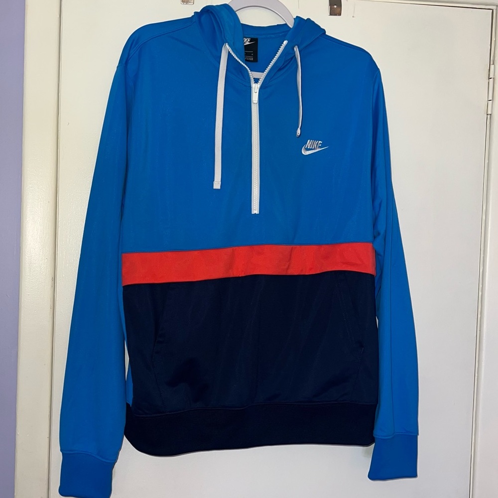 Nike pullover size Large